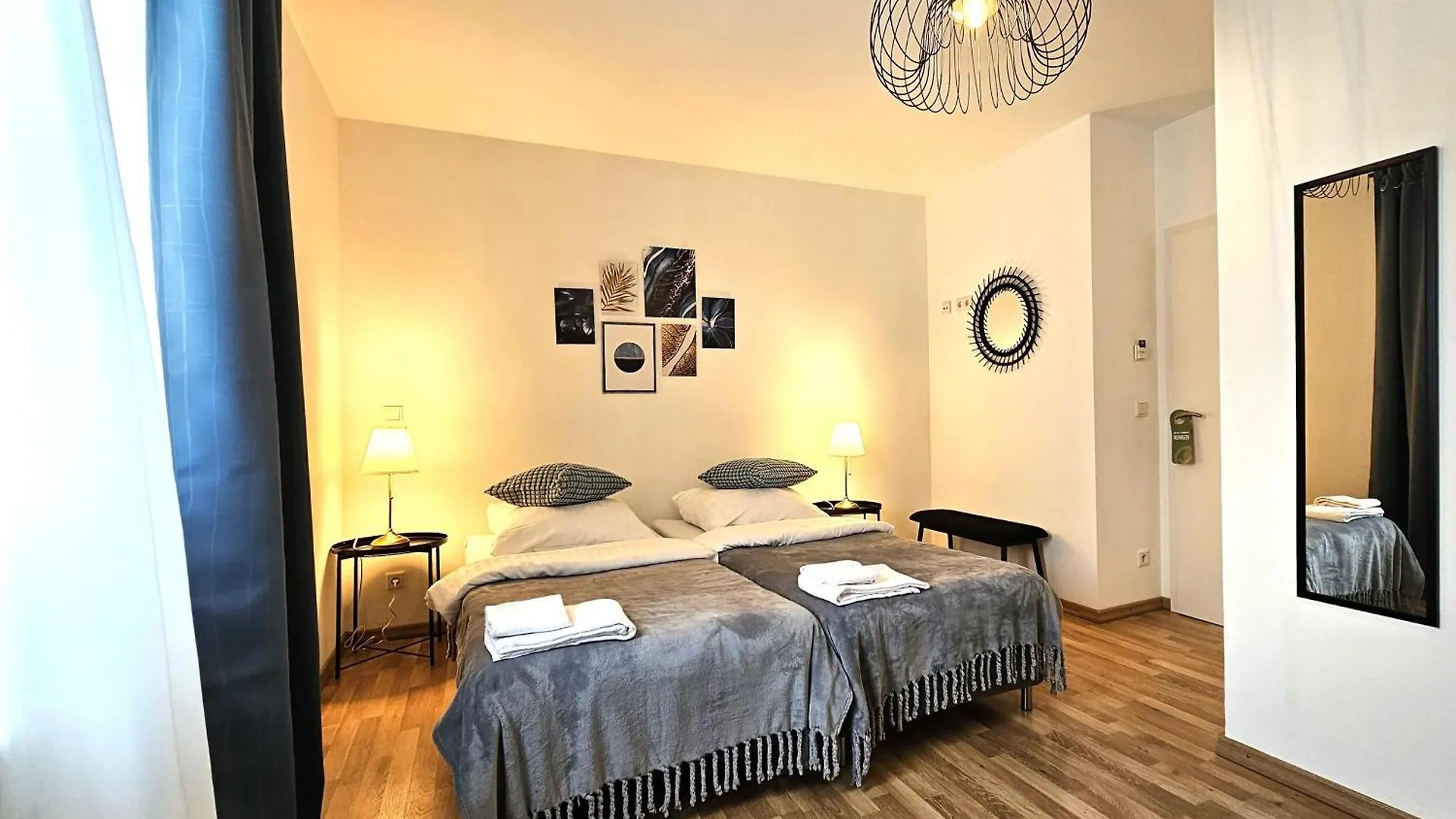 Airport Messe Hotel Düsseldorf 3*,  Německo
